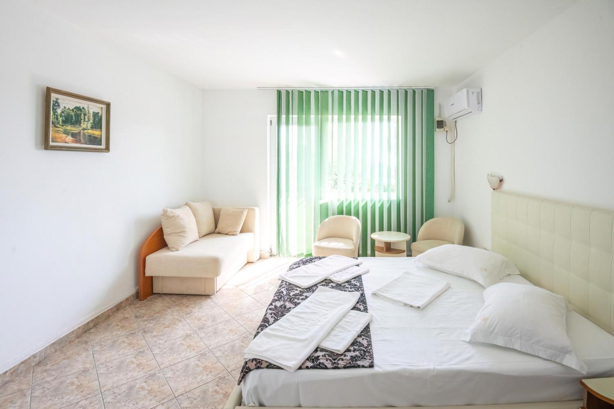 Complex Tismana 3* All Inclusive ジュピテル エクステリア 写真