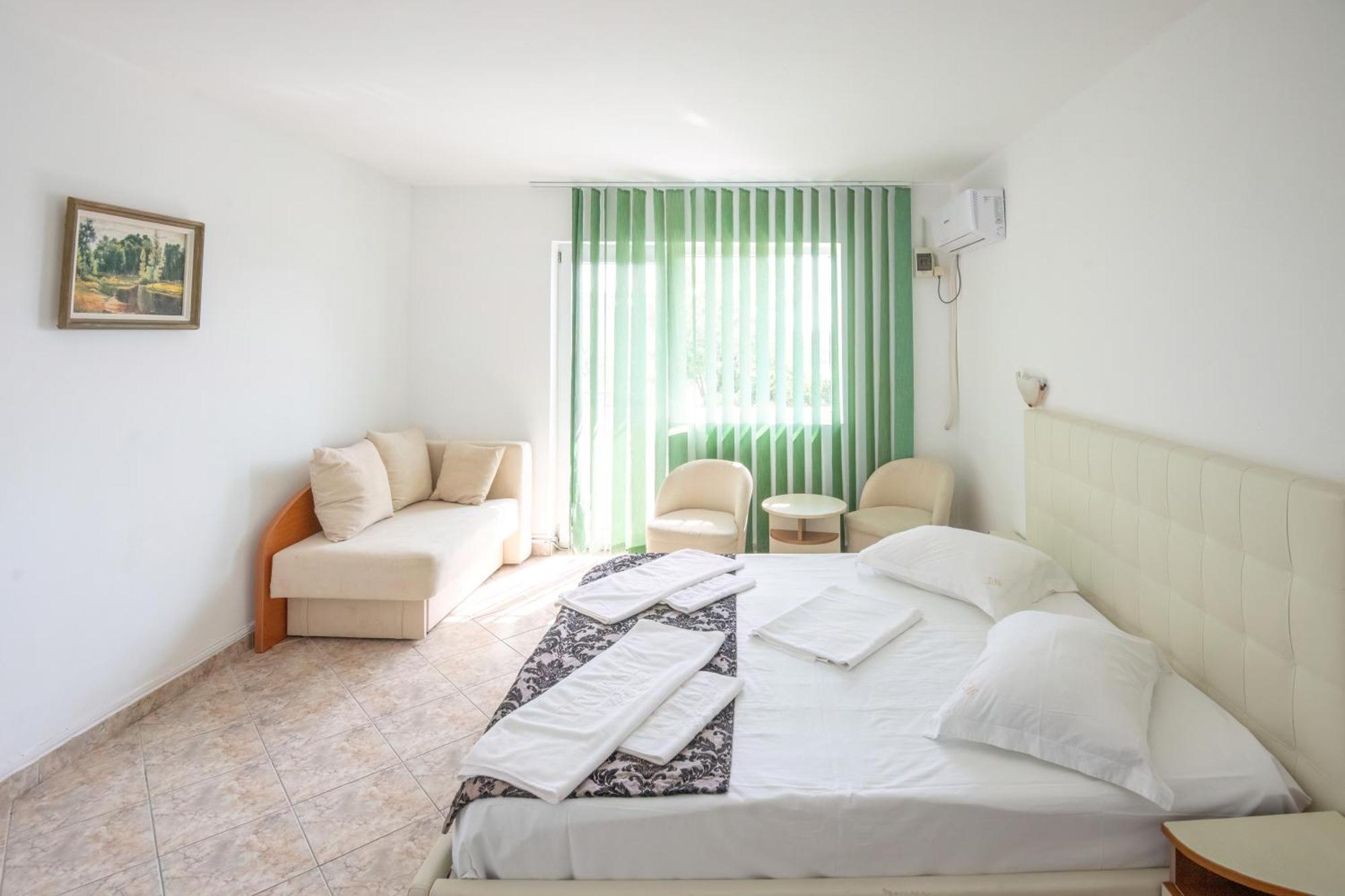 Complex Tismana 3* All Inclusive ジュピテル エクステリア 写真